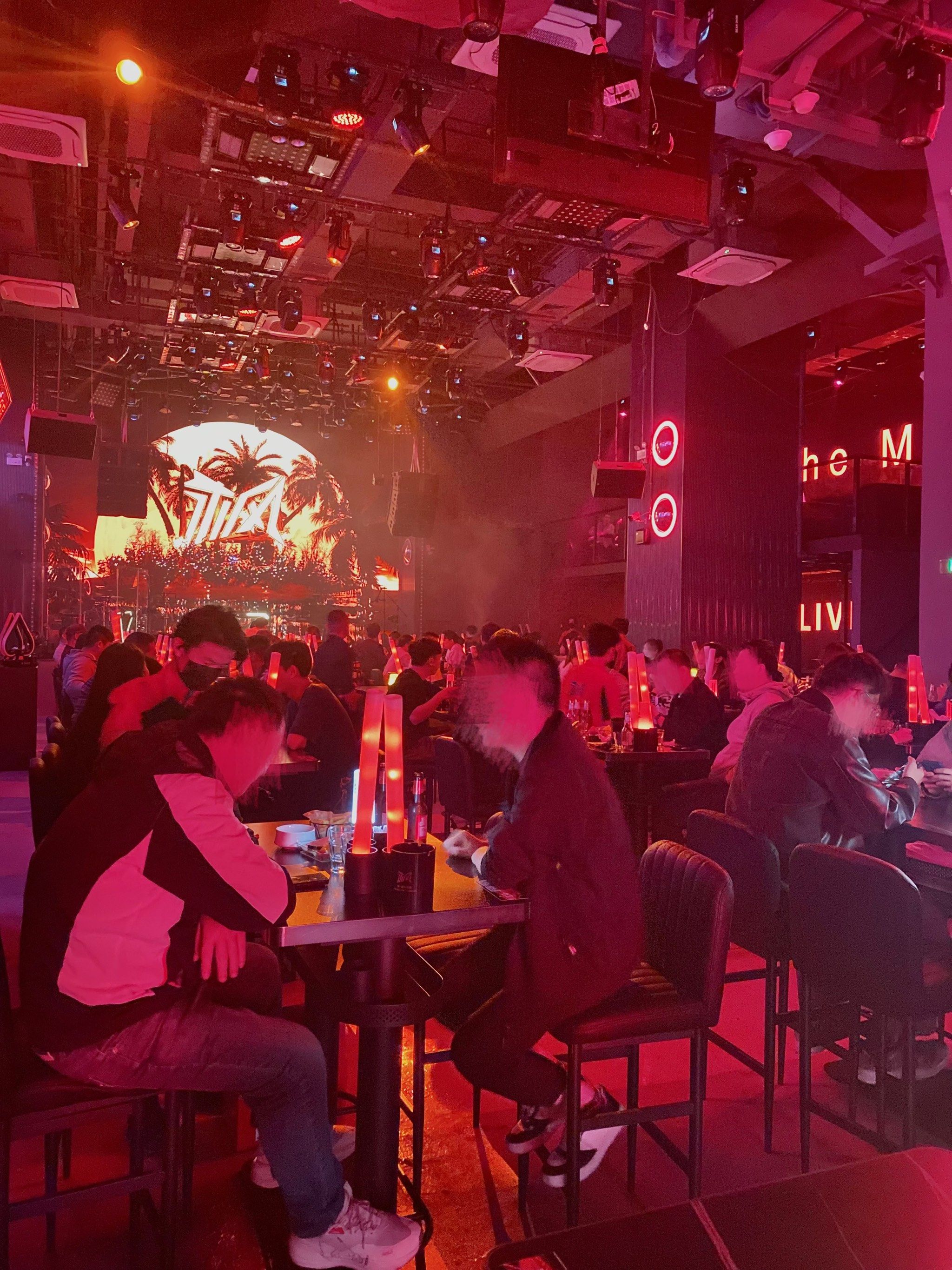 谁懂‼️深圳的年轻人夜晚都在这h
