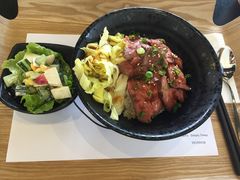 招牌低温烧牛肉饭-SimplyTimes鎏金食堂