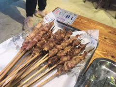 -马路牙子地桌烤肉(工体店)
