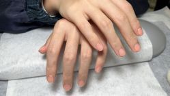 -UN·桃喜日系美睫美甲