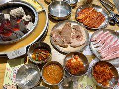 -姜虎东白丁烤肉(恒隆广场店)