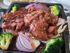 铁板猪仔骨-友鹏海鲜(新宜白大道店)