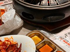 -草家酱蟹炭火烤肉店(珲春南路一店)