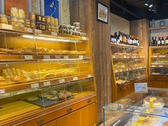 面包甜点陈列柜-匠造烘焙(联洋店)