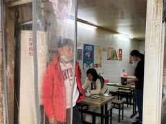 门面-煲煲香快餐(南京路店)