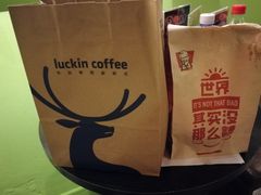 -瑞幸咖啡(巴黎春天陕西路店)