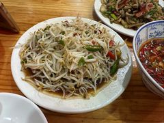 呛绿豆芽-三中高皇羊肉馆