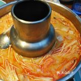 我们五个人吃了不到四百块