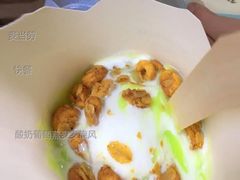 酸奶葡萄燕麦麦旋风-麦当劳(世纪汇广场店)