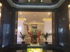 -茂名熹龙国际大酒店(人民广场高铁站店)