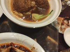-鞍山大白鲨美食酒店