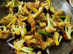 -东北四季饺子王(华山路店)