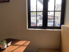 -Fridi Patisserie Cafe