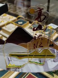 -莲七珠宝(西万达店)