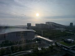 -深圳国际会展中心希尔顿酒店(前海华发冰雪世界店)