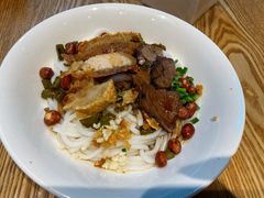 -牛八宝桂林米粉(八里庄店)