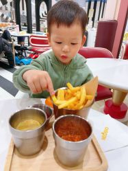 -奈尔宝家庭中心·亲子餐厅(鄞州万达店)