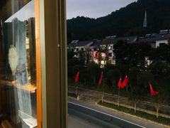 -芦茨金富饭庄·25年老字号·专做稻草鸡