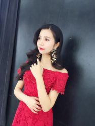 点击看大图 -艾米丽婚纱礼服