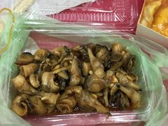 -六合夜市