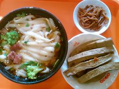 传统牛肉面+豆干-东方削面(操场城街店)