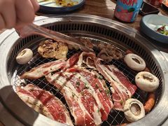 -明洞阿姨·韩式酱蟹烤肉·创意料理(三元桥店)