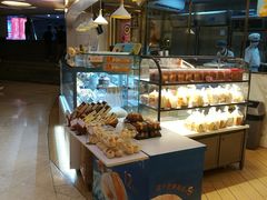 面包甜点陈列柜-BreadTalk面包新语·烘焙蛋糕(高德置地春广场店)