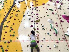 -问山MountQuest攀岩馆