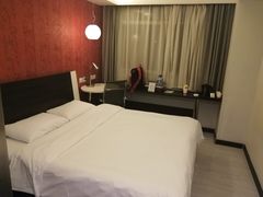 -如家云上四季连锁酒店(昆明东风广场地铁站店)