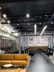 -FRIDAY星期五专业美发沙龙