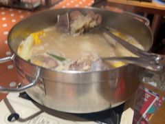 -肥仔文澳门猪骨煲(南京西路店)