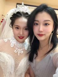 点击看大图 -GRACE KELLY婚纱与礼服(北京店)