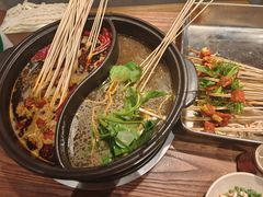 -郑记·古法黑砂锅串串(龙泉店)