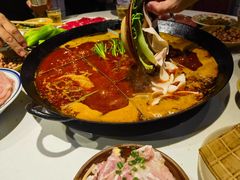 -岗上渣渣老火锅(两路口店)