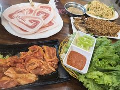 -韩风烤牛肉冷面店
