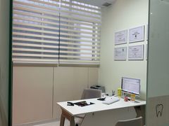 -上海仁爱医院口腔科 · 种植