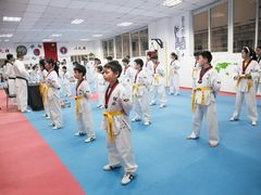 列队-健成运动中心·体适能跆拳道少儿格斗体考跳绳