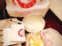 义顺牛奶公司(佐敦店)-义顺牛奶公司(庇利金街店)