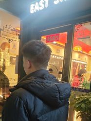 -东方先生国潮男士理发馆