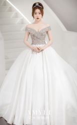 -艾米丽婚纱礼服