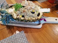 -Chom Cafe and Restaurant