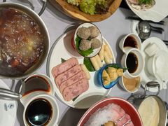 -红鼎豆捞·非遗鲍皇汤火锅(宝丰路店)