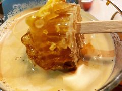 蜂巢拿铁-默迹咖啡馆