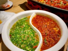 鸳鸯水煮牛肉-成都吃客(九眼桥店)