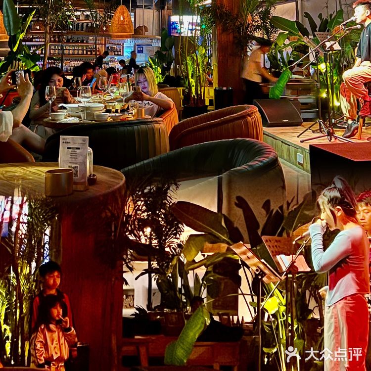 长沙首家民谣酒馆 吹着江风和你的那个ta