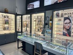 -三叶眼镜城(八佰伴店)