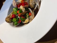 -臻鲜燕海鲜融合餐厅(金陵style店)