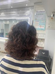 -镁连社·美联社