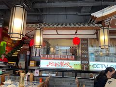 -川流不息·地道川菜·小龙虾(新松江路店)