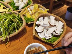 -民食香·腊排骨野生菌美食(木府店)
